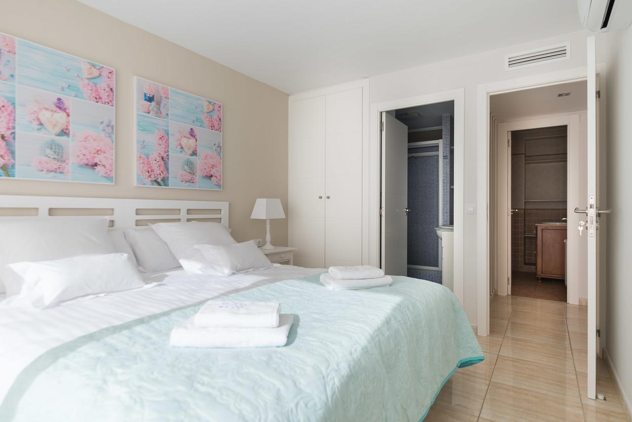 Apartamentos Marta Playa Аліканте Екстер'єр фото